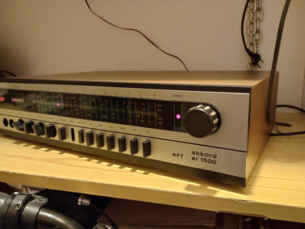 Amplituner stereo RFT SR 1500 Akkord vintage  bardzo ładny tanio.