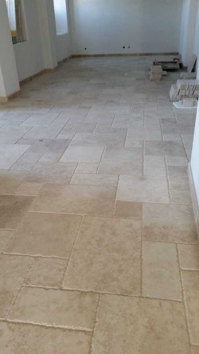 Pavimento Antiderrapante em Travertino Mármore