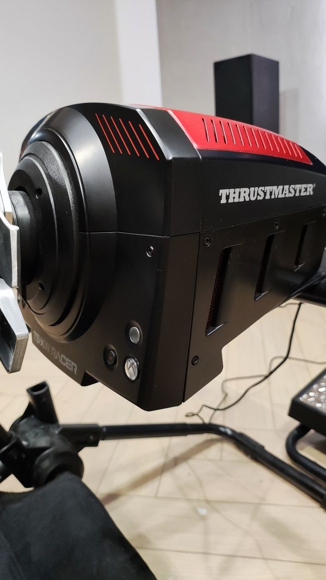 Baza thrustmaster TS XW - jak nowa