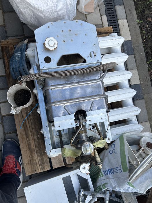 Продам газовую колонку( рабочая)