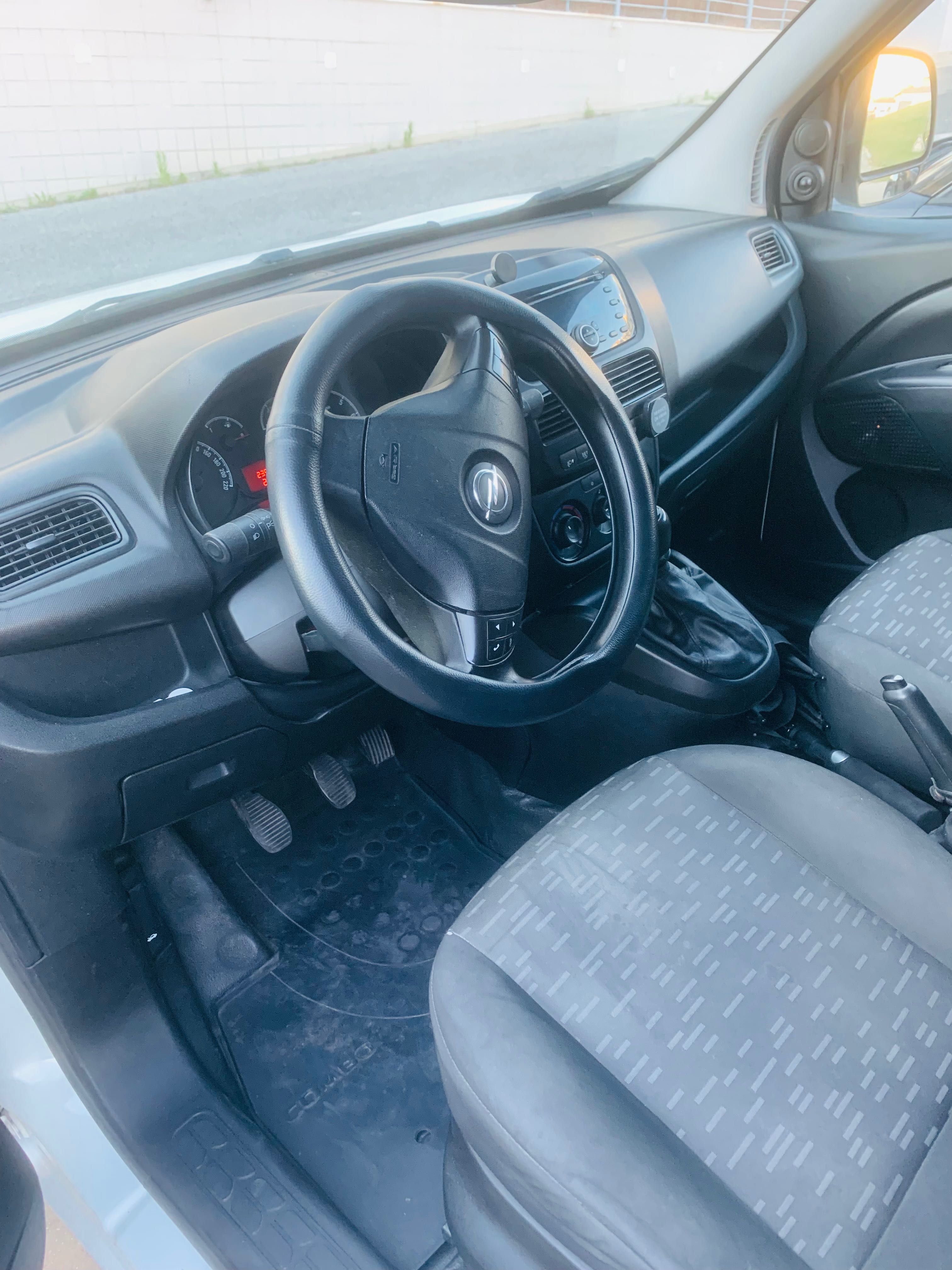 Opel Combo 1,6 120cv
