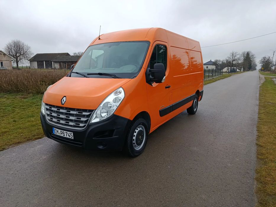 Renault master  2.3 dCi 146km L2H2 średni klima sprowadzony super stan