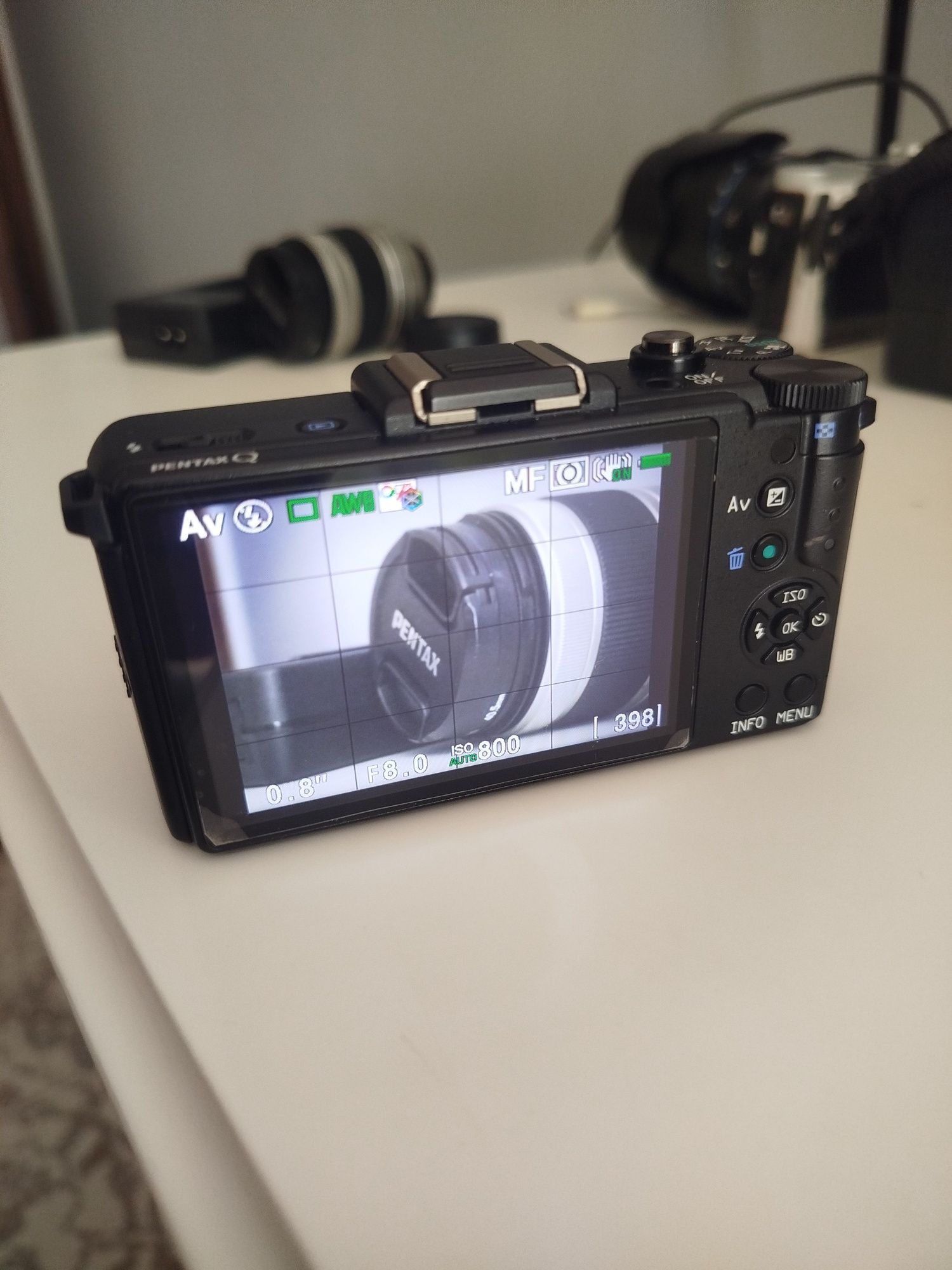 Pentax Q Como nova, 210 disparos!!!