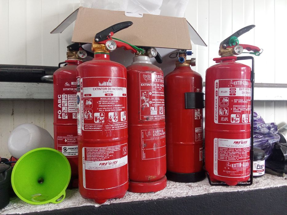 Extintores 2 KL pó ABC