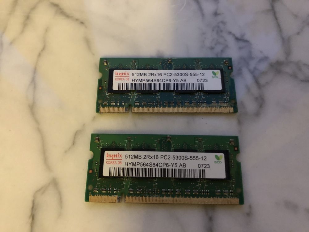 Pamięć Hynix 2 moduły 512mb 2rx16 pc2 5300s-555-12