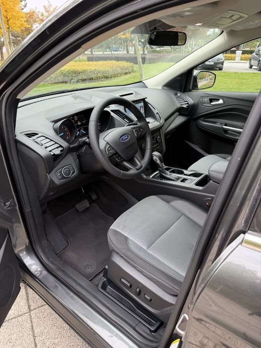 Продам Ford Escape (Kuga) без дтп та перекрасів