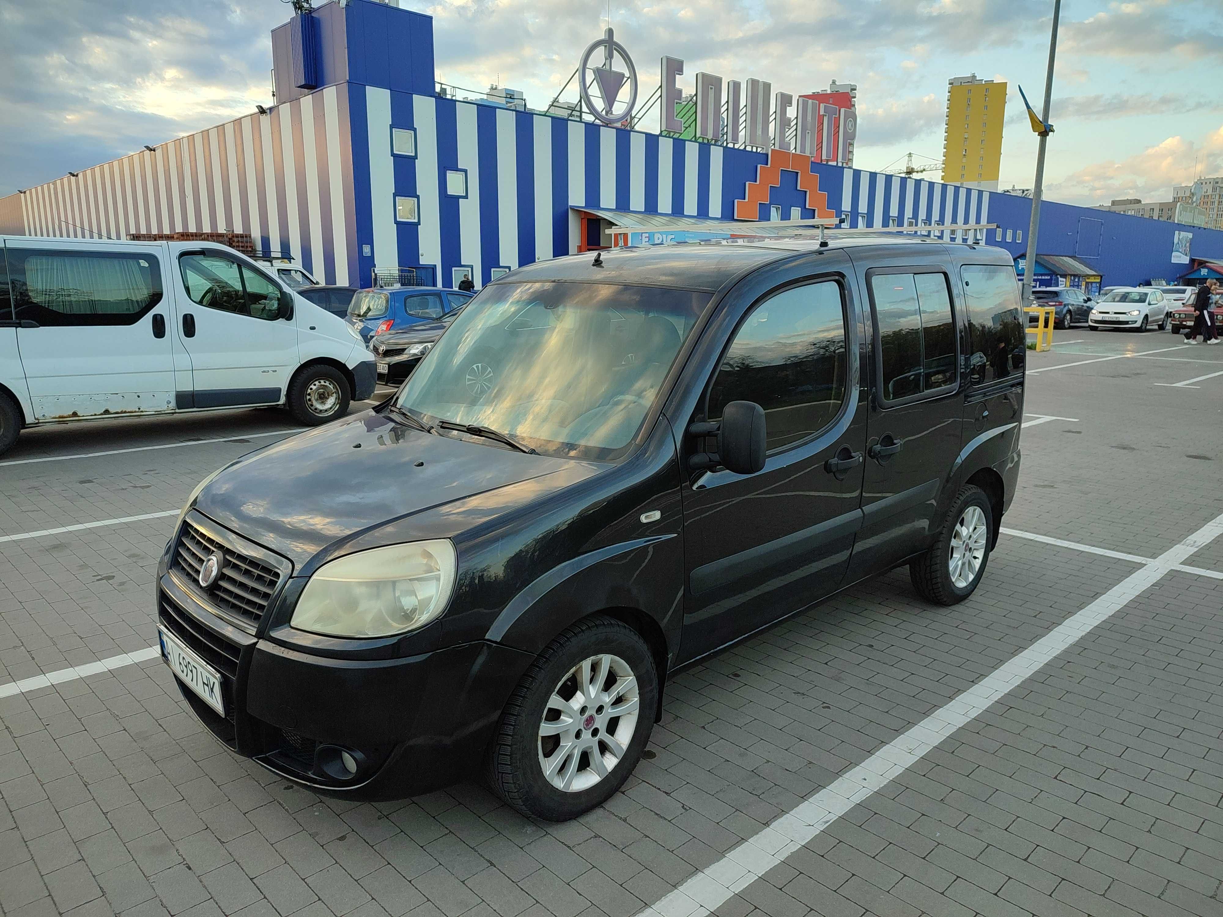 Продаю FIAT DOBLO PANORAMA оригінальний пасажир 7 місць