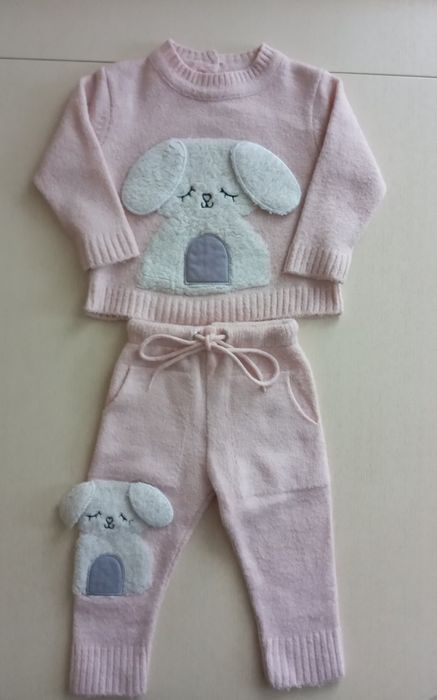 В'язаний теплий костюм зайчик