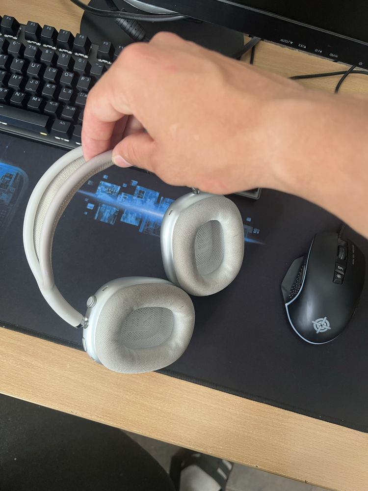 airpods max, нашёл отдам хозяйке!!!