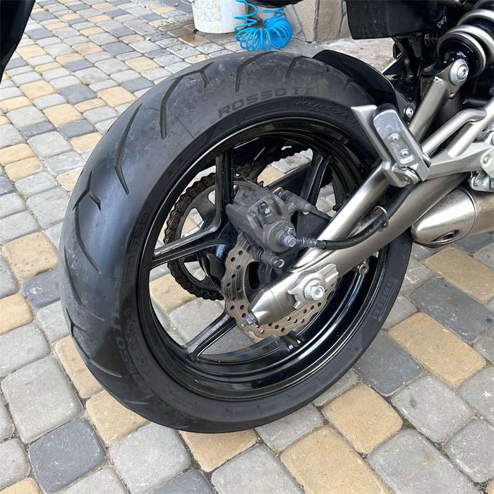 Kawasaki ER-4n з Японії