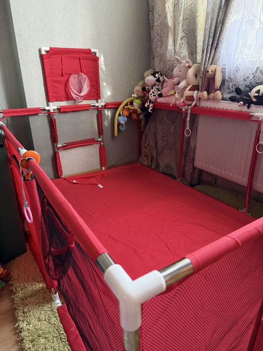 Дитячий ігровий манеж