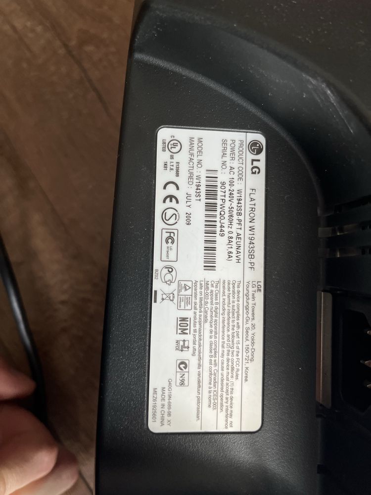 Monitor LG 20 cali