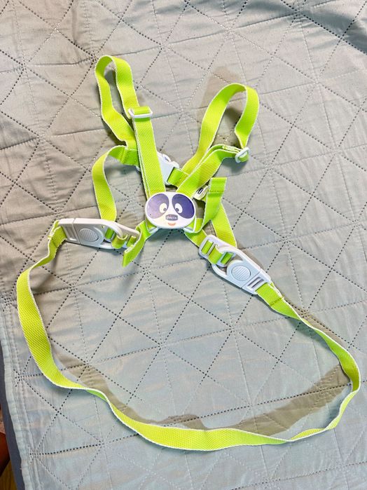 Вожжі для дітей фірми chicco