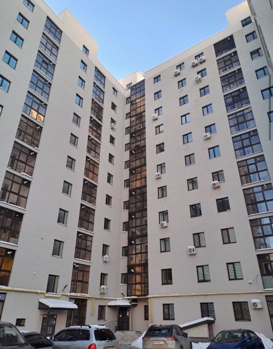 Продаж 3 кімнатної квартири в новобудові