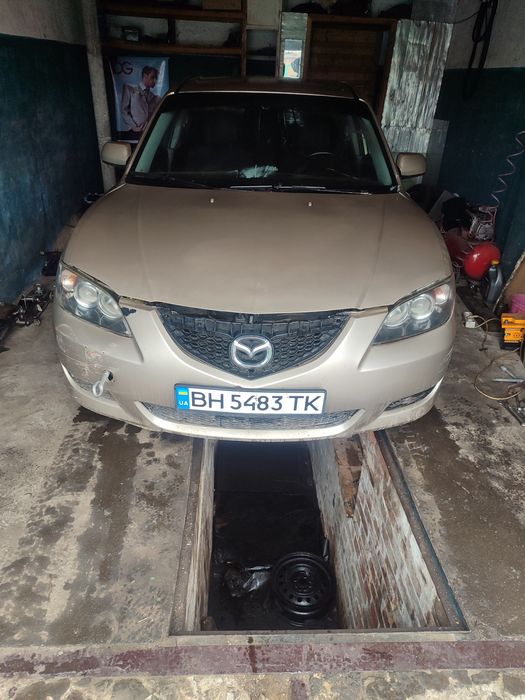 Продам мазду 3 під ремонт двигуна