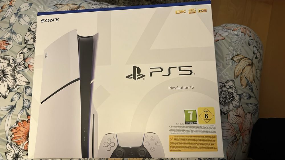 Playstation 5 1TB com 3 jogos