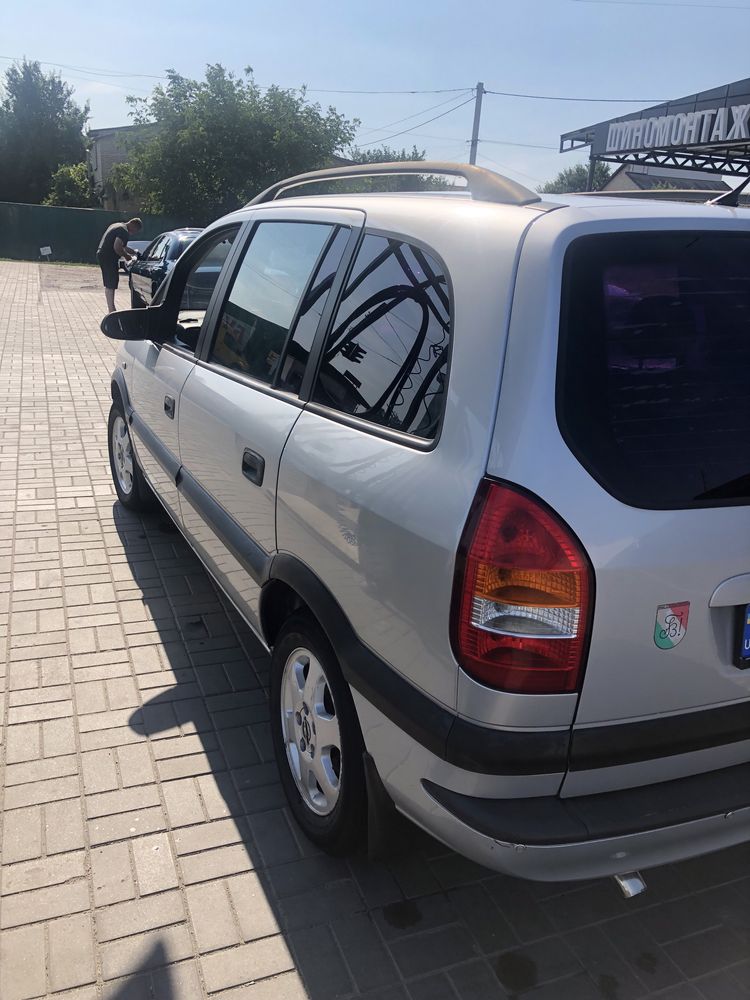 Opel Zafira A 2.0DTH