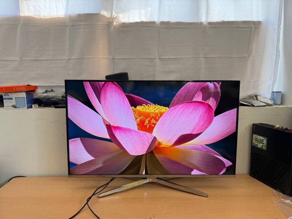 Телевізор Samsung – 40 дюймів, Full HD