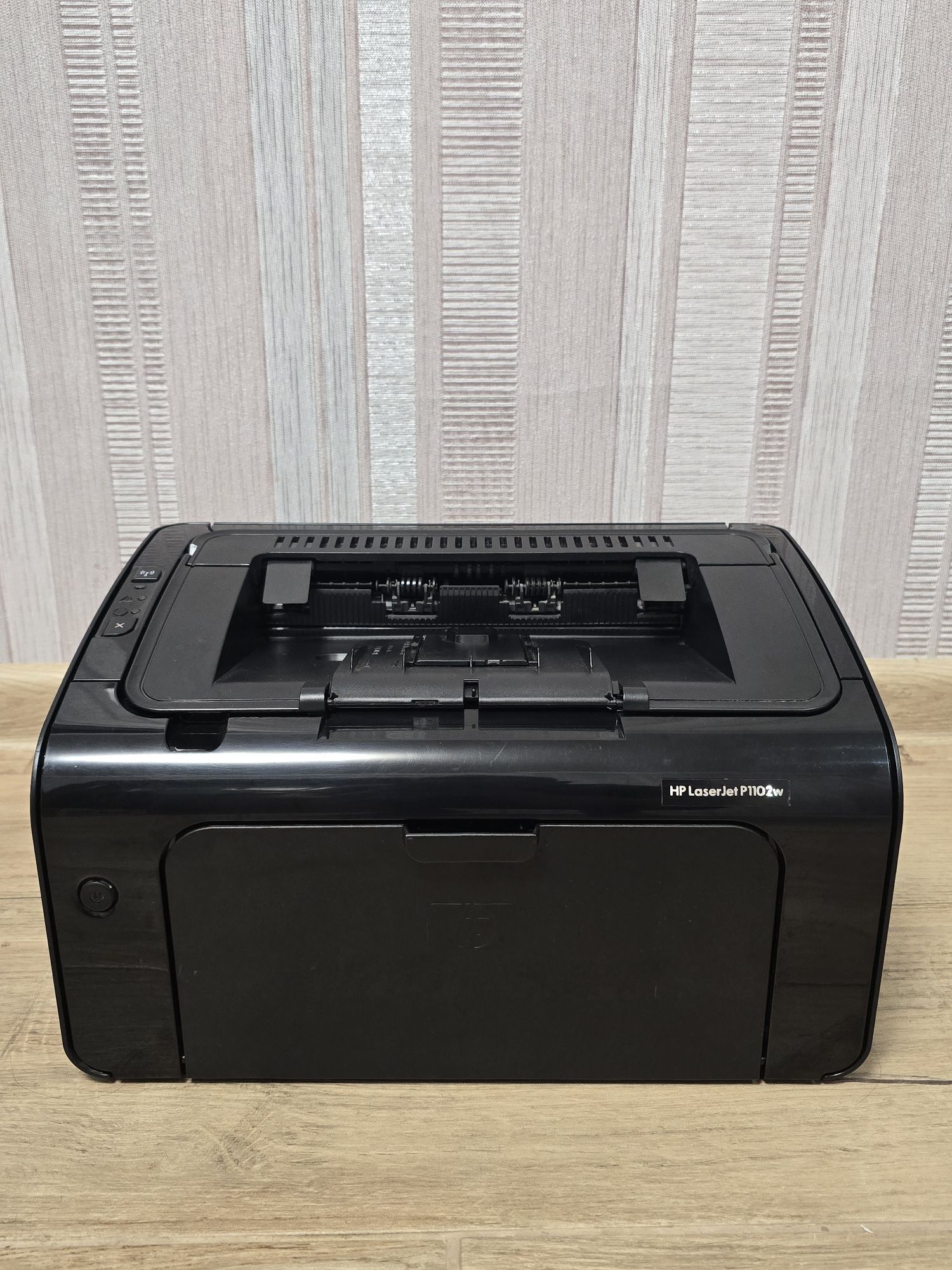 Лазерний принтер hp1102w з WIFI