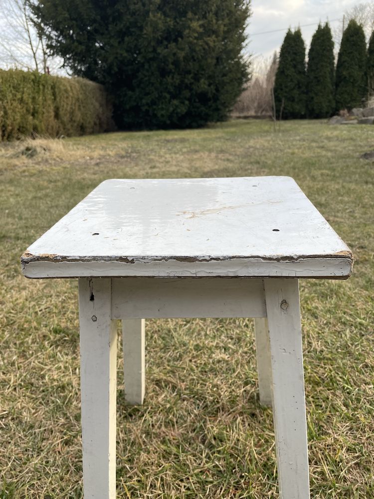 Taboret z drewna