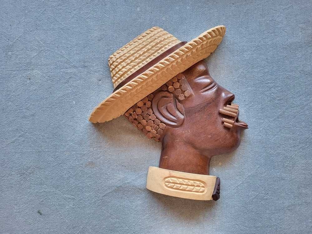 Bustos Africanos