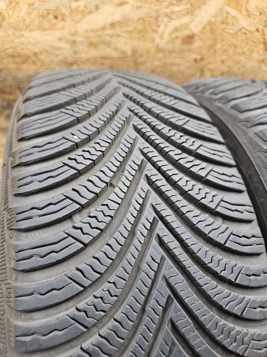 BDB Stan!!  7mm. 205/5/ r16 Michelin Alpin 5. 3116