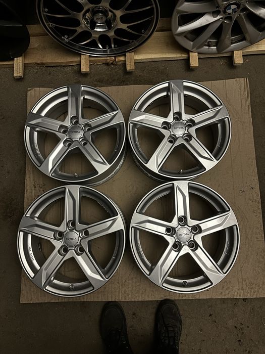Диски R16 5x114,3/6,5/ET39 Toyota/Nissan/Suzuki/