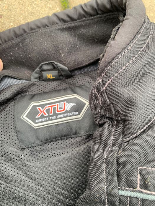 Kombinezon motocyklowy firmy Kombinezon motocyklowy Kurtka + Spodnie.