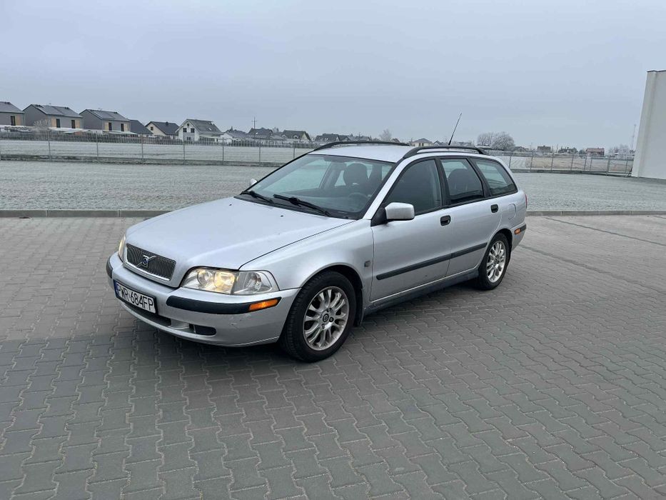 Volvo V40 1.6 LPG Hak Alu 16" 2001r