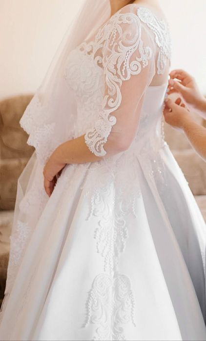 Весільна сукня!!!