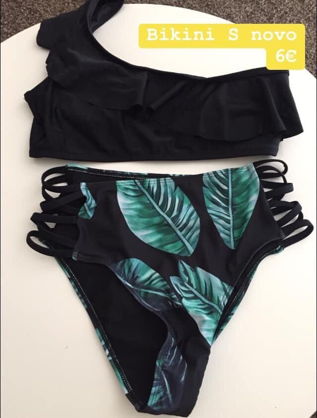 Bikini com folhos