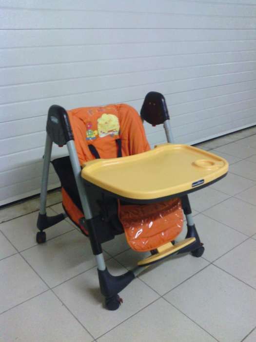 Cadeira de Alimentação reclinável e ajustável em altura (pra despachar
