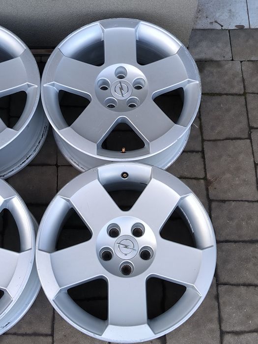 Диски Intra оригінал Opel r17 5x110 Opel Jeep