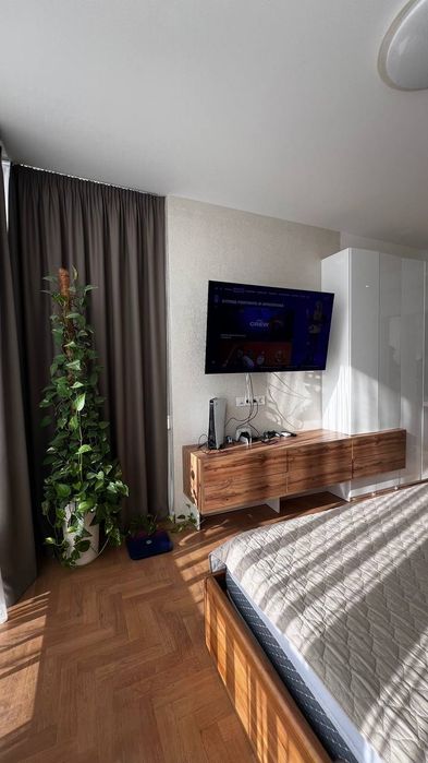 3 спальни, терраса, дорогой ремонт, Таировские сады.Резервн.питание