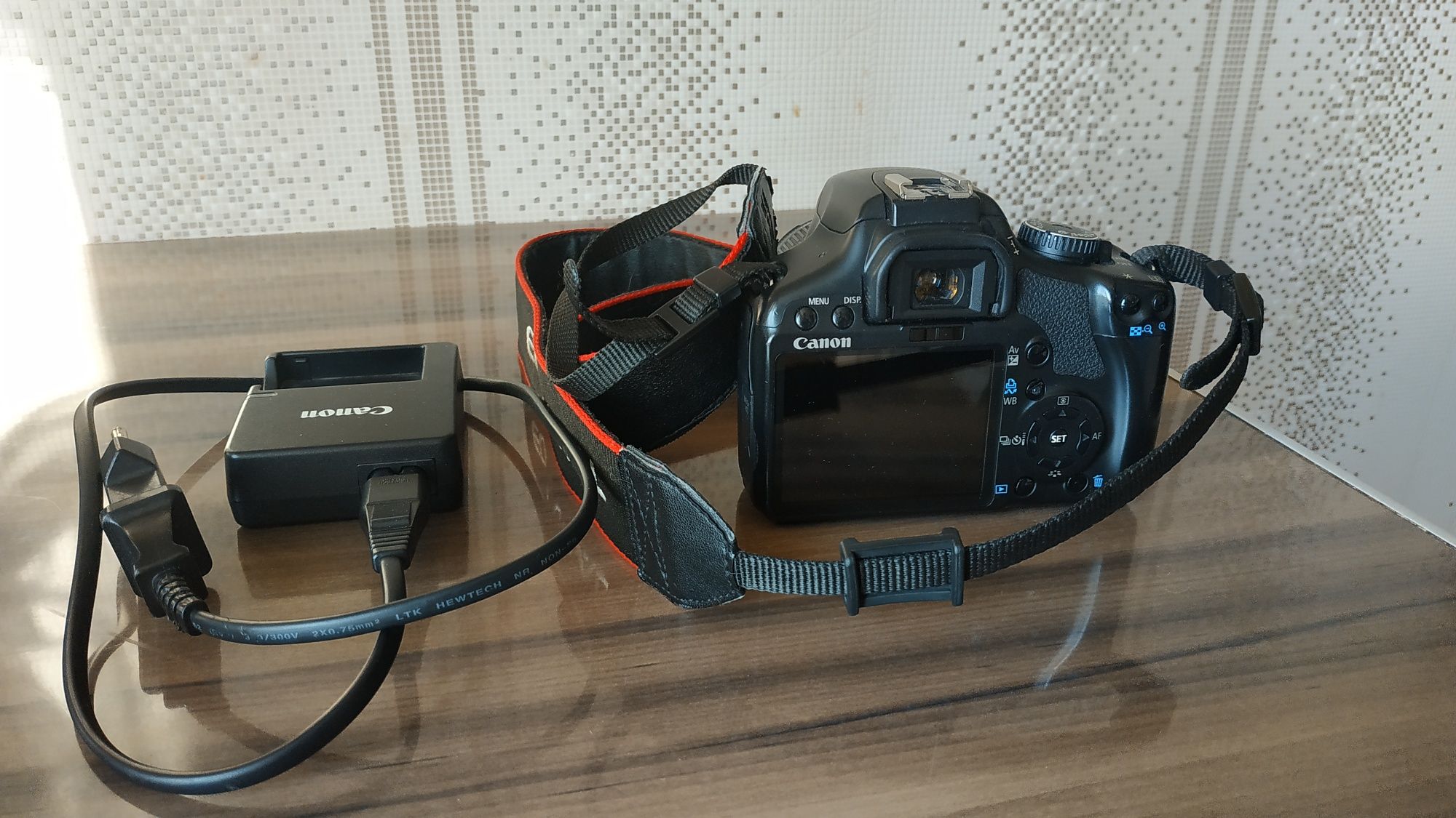 Canon EOS 450D kit