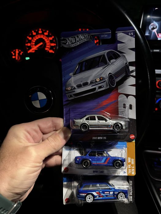 Hot Wheels BMW M5 e39 2001 Silver Series бмв м5 e39 hw хотвілс