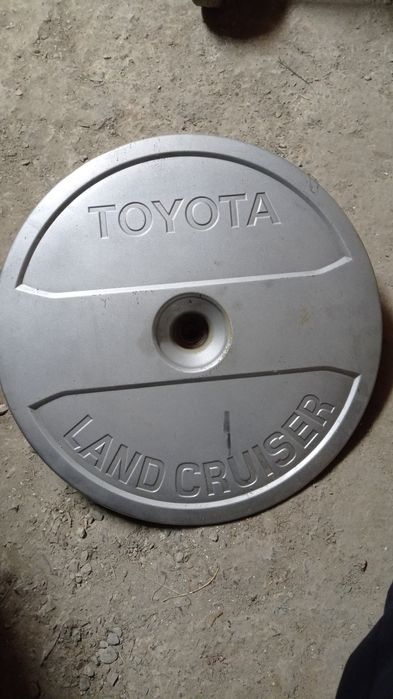 Кришка запаски Toyota Land cruiser