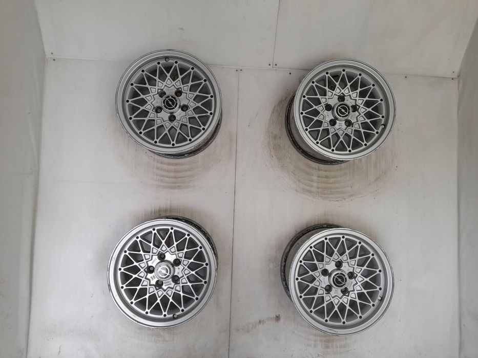 Felgi aluminiowe Opel OE 90343345 7.0&quot; x 17&quot; 5x110 ET33