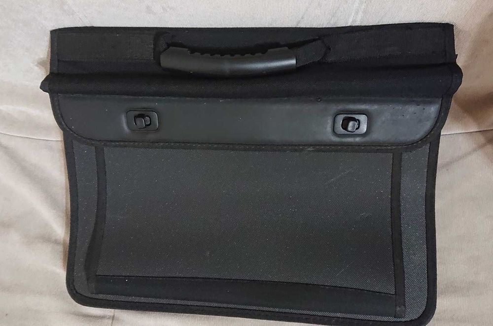 Cумка для ноутбука кейс для ноута 15.6'