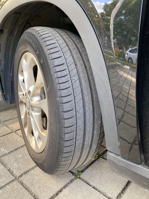Шини літні Mishelin Primacy 215/60 R17 96V
