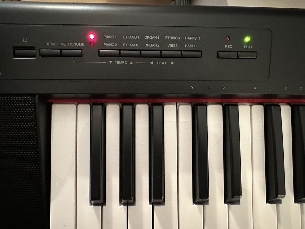 Piano elétrico yamaha piaggero NP32