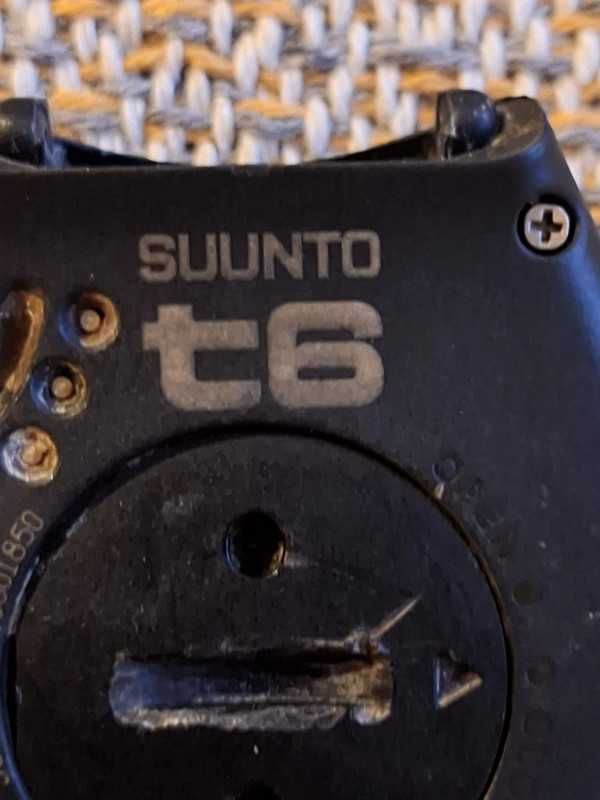 Mostradores Suunto, modelos T6 e X3