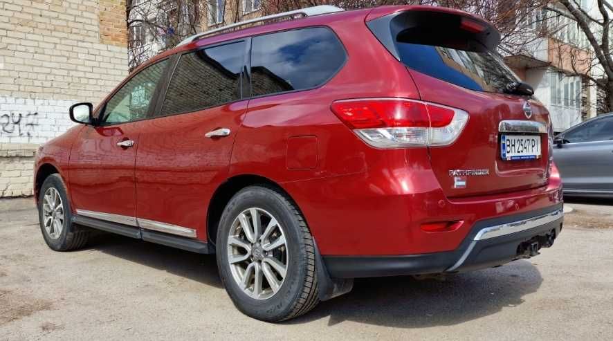 Продам Nissan Pathfinder SL 2013 panorama 7 місць