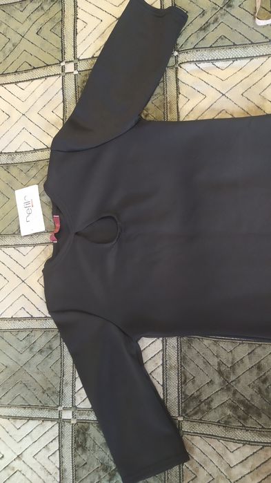 Продам красивое чёрное,женское платье