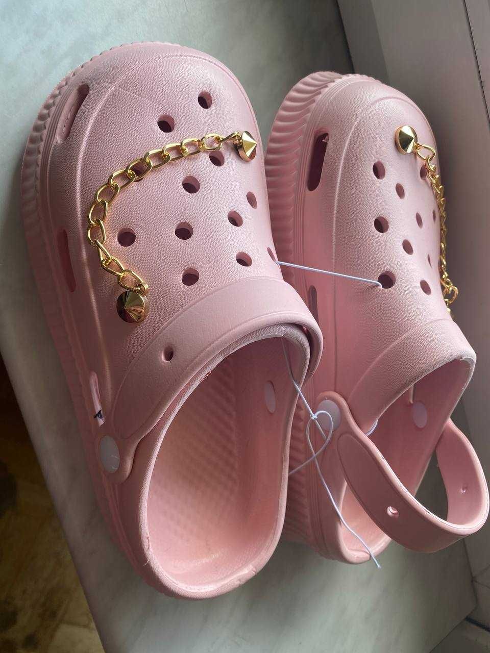 Crocsy w rozmiarze 40-41