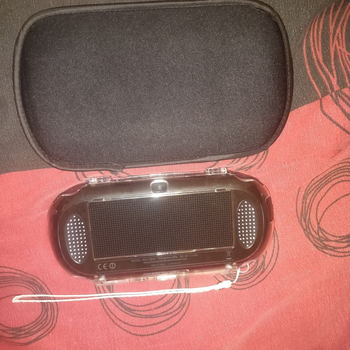 PS Vita WiFi como nova