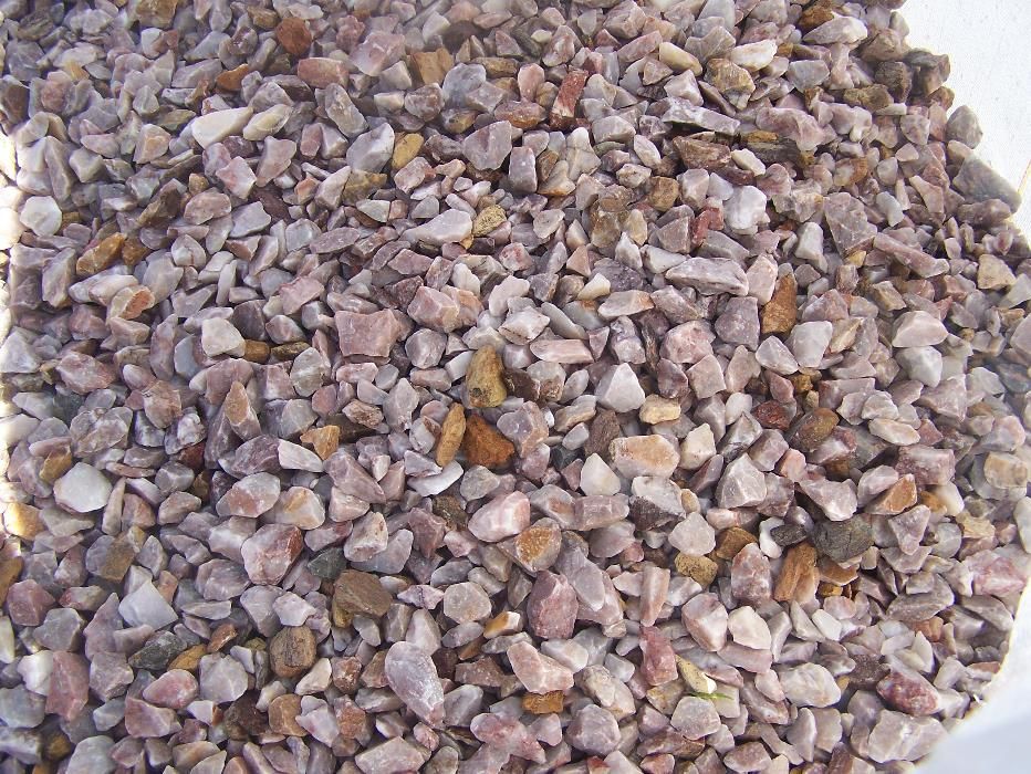 torf, czarnoziem, żwiry, kamienie ogrodowe ziemia piasek