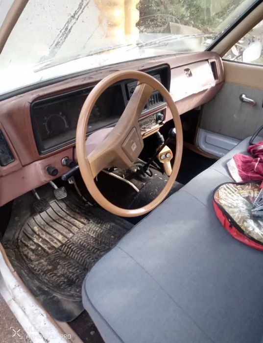 Isuzu / bedford kd25