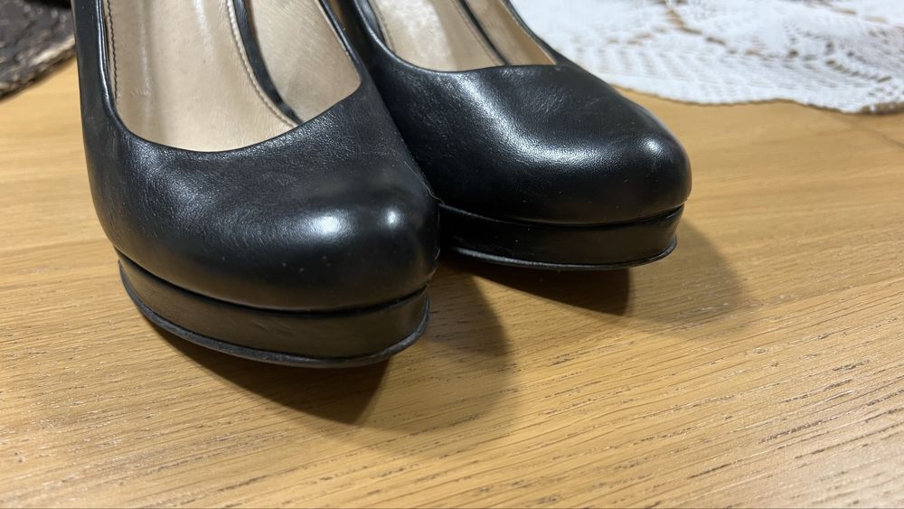 czarne skórzane buty szpilki damskie czarne 36 eska