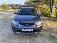 Mitsubishi Outlander XL V6
